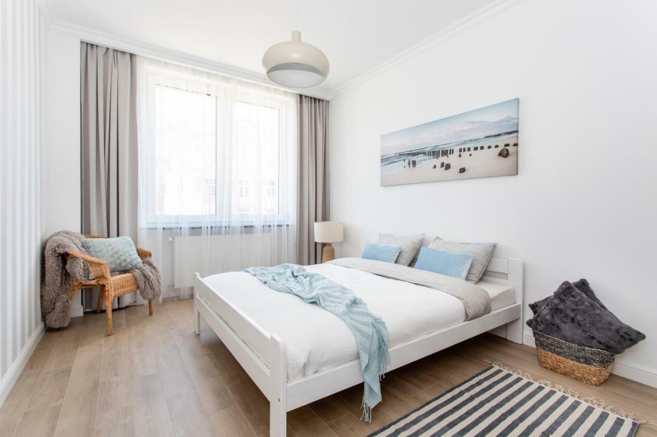 Praia Apartments - Srodmiescie Gdynia Swietojanska 2 Sypialnie Ngoại thất bức ảnh