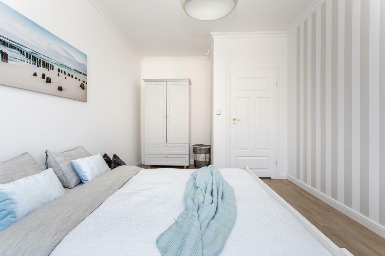 Praia Apartments - Srodmiescie Gdynia Swietojanska 2 Sypialnie Ngoại thất bức ảnh